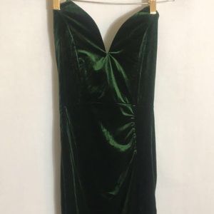 Velvet Emerald Green Bodycon Strapless Dress